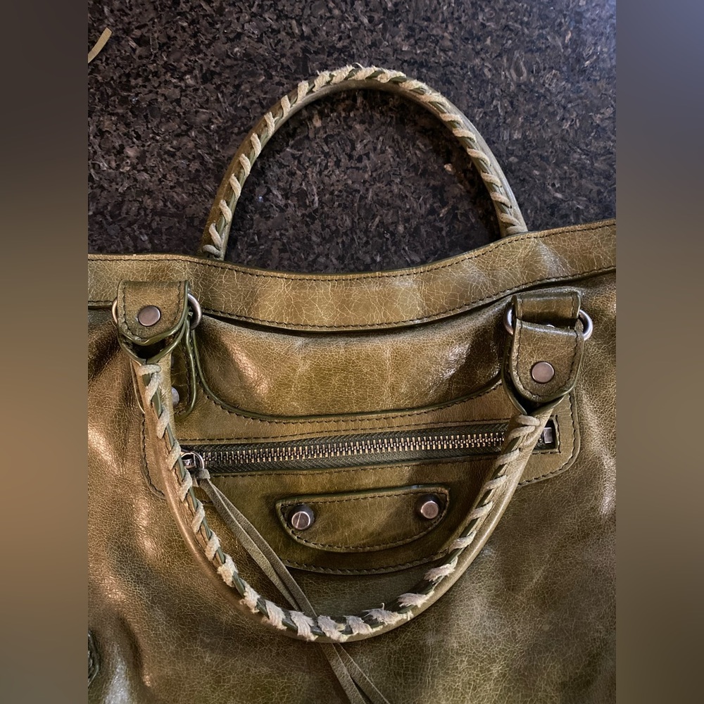 Authentic BALENCIAGA Green City Bag 💚 - Picture 2 of 7